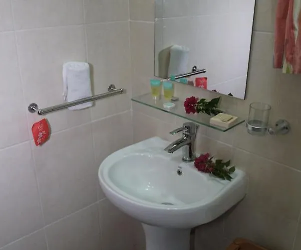 Zeph Self Catering * Baie Lazare (Mahe)