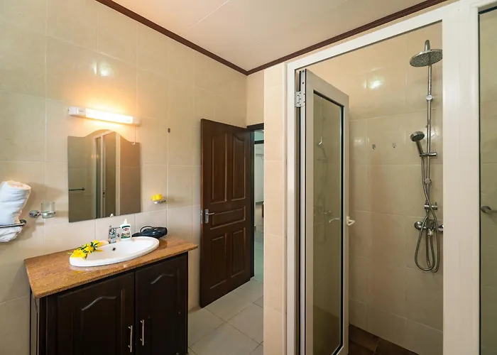Zeph Self Catering * Baie Lazare (Mahe)