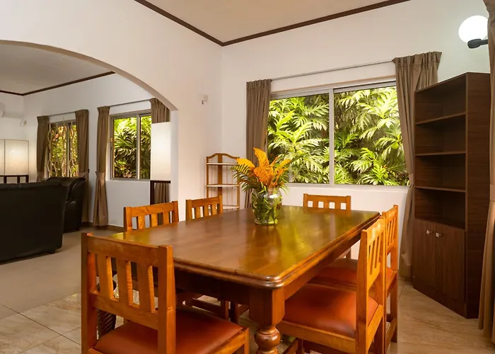 Zeph Self Catering *