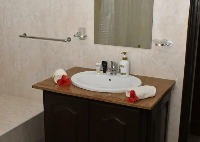 Zeph Self Catering